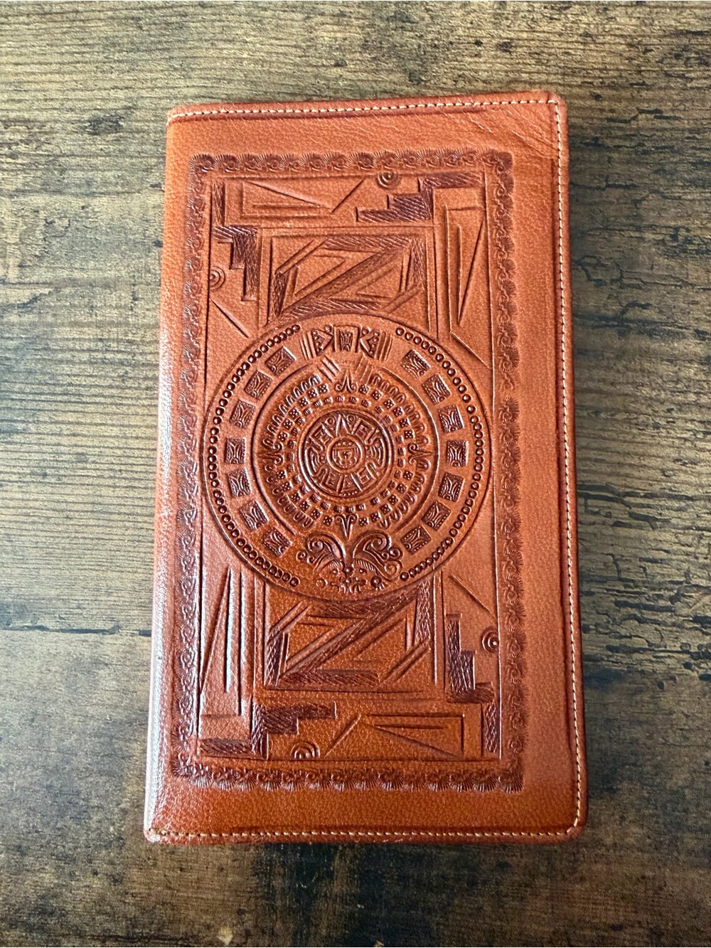 VTG Tooled Leather bifold Wallet made in Mexico by Casa Arve